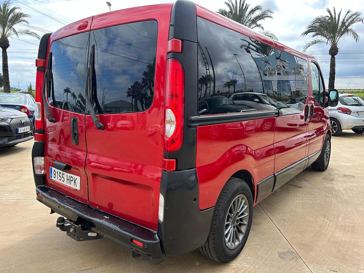 RENAULT TRAFIC 9 SEATS 2.0 DCI SPANISH LHD IN SPAIN 137000 MILES SUPERB 2013